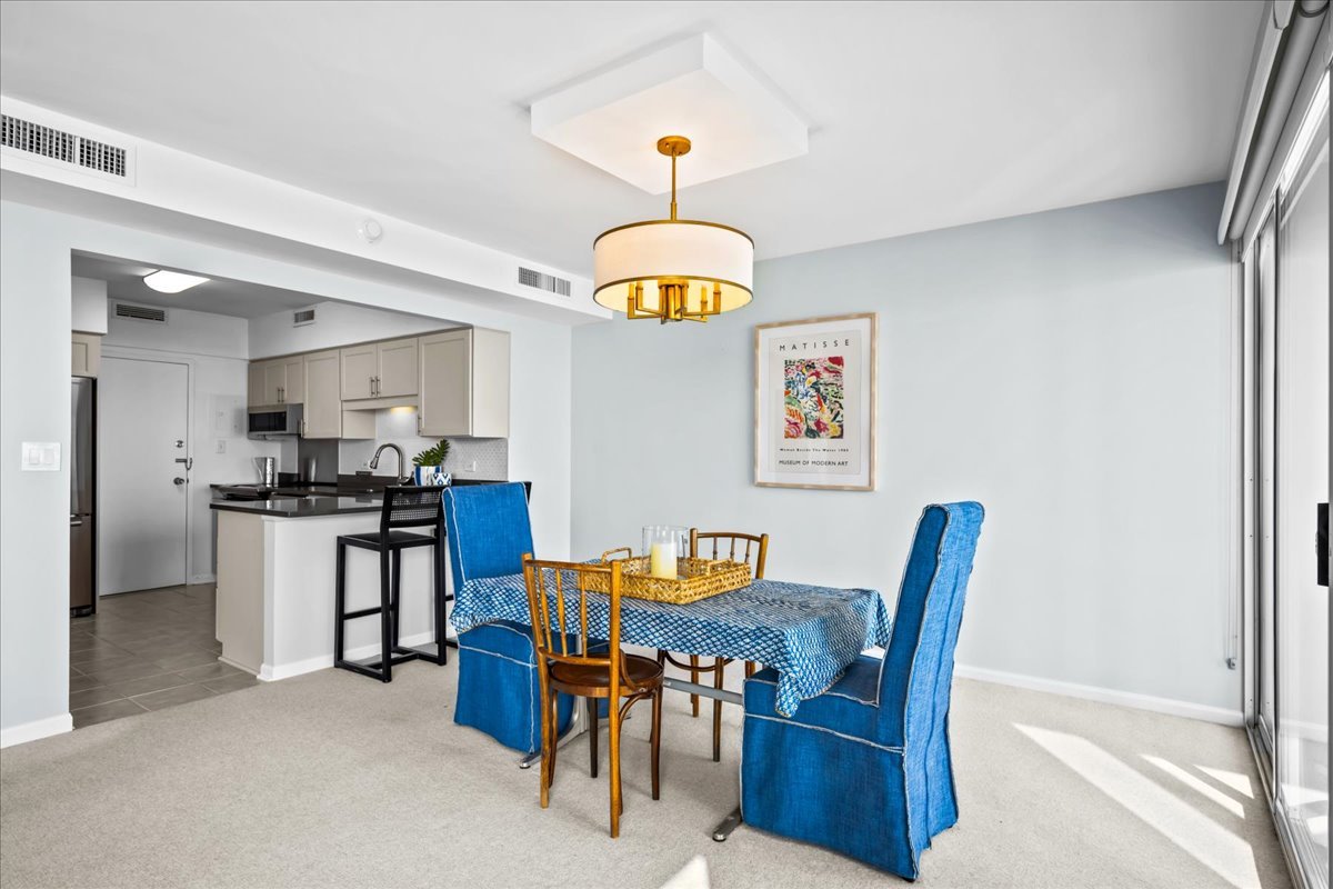 1616 Sheridan Road Unit: 8C