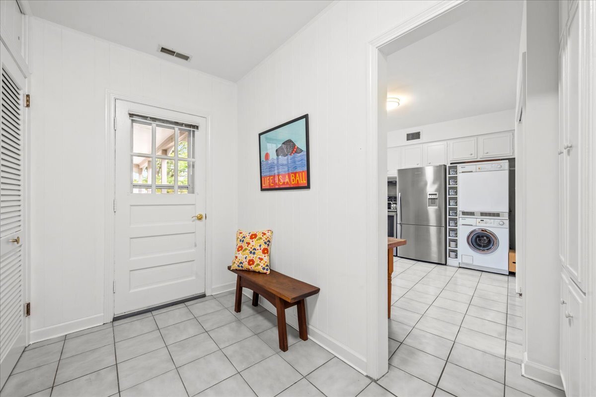 222 Lockerbie Lane