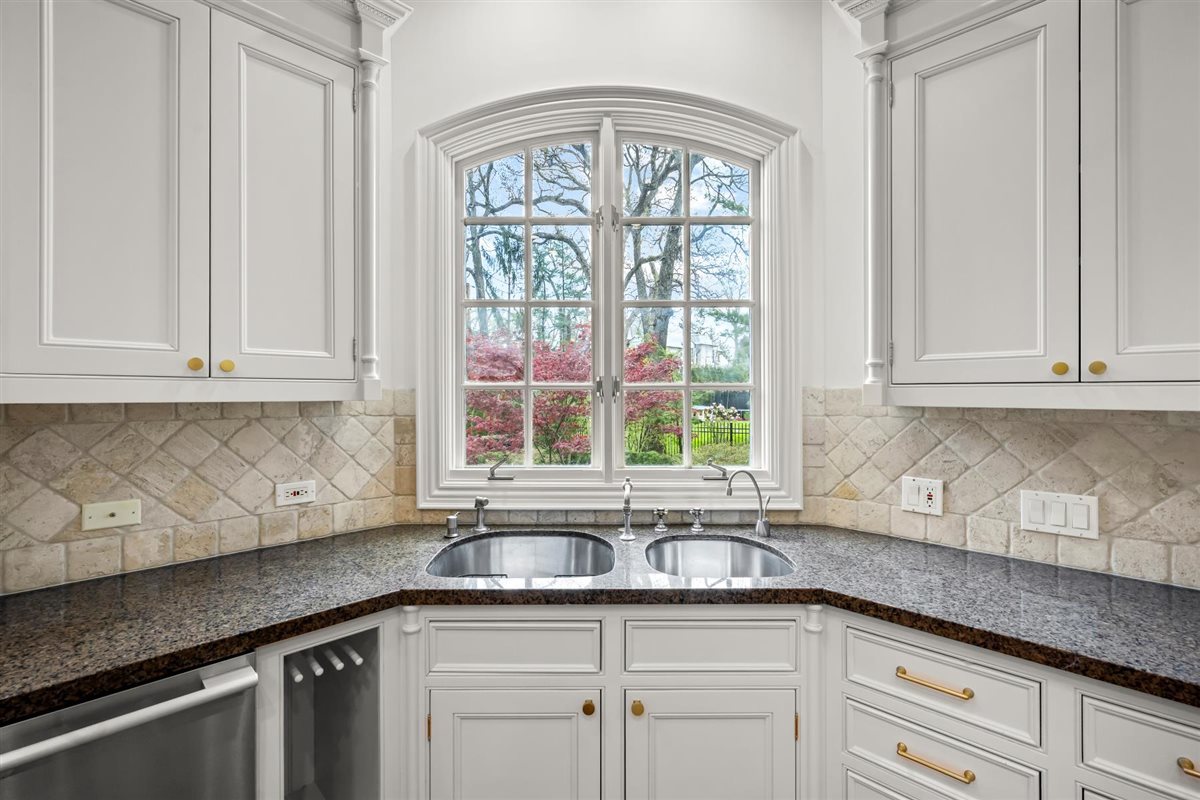 397 Palos Road