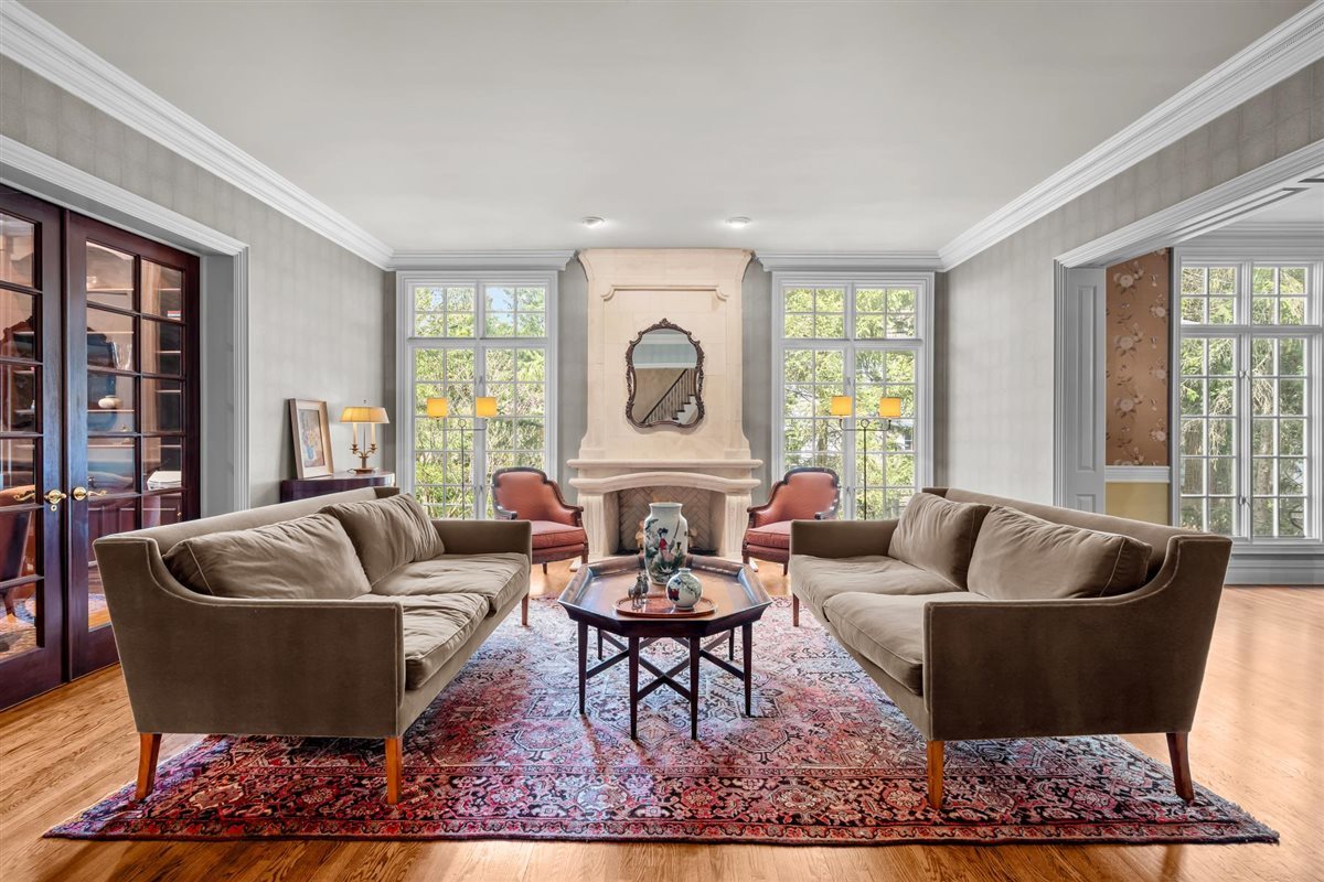 397 Palos Road