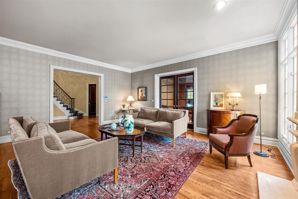 397 Palos Road