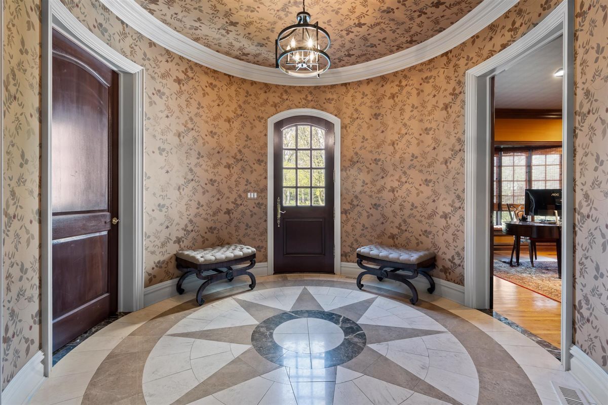 397 Palos Road