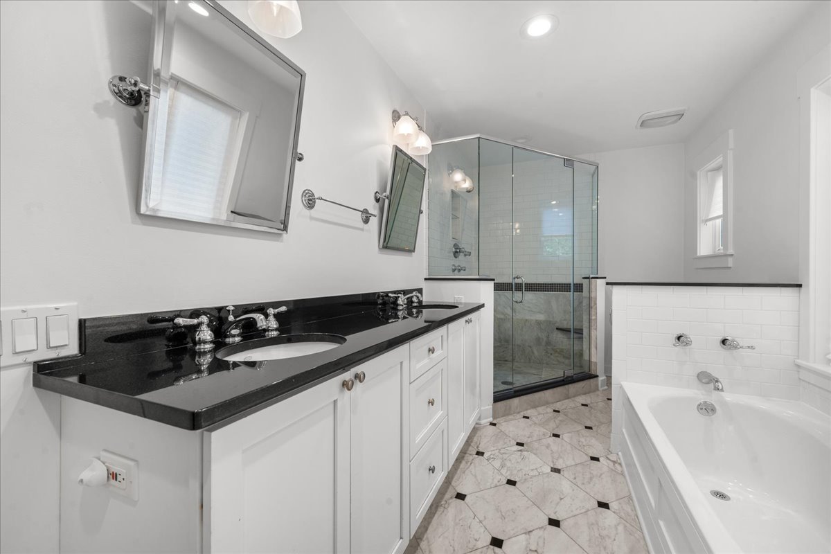 1347 Sunview Lane