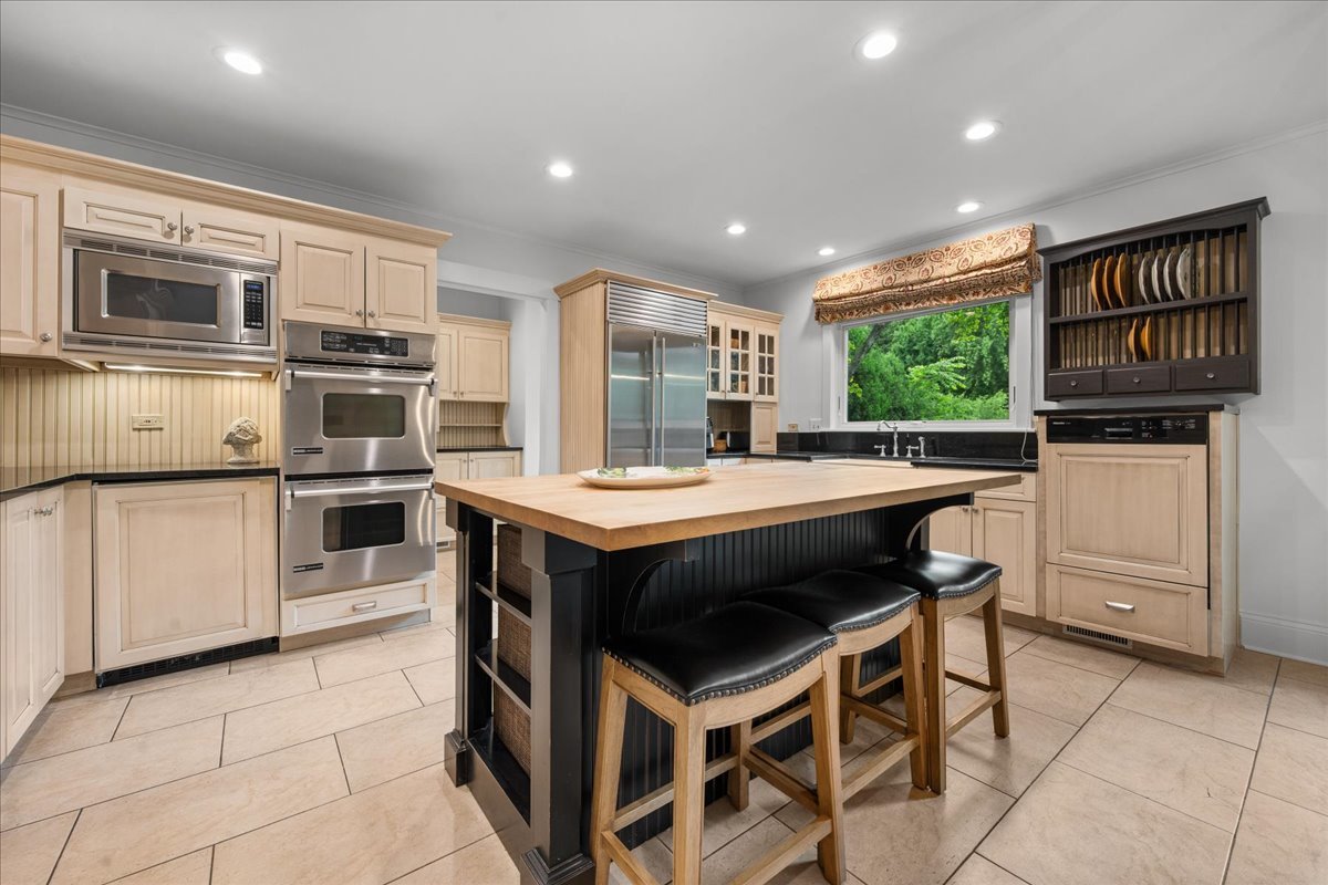 1347 Sunview Lane