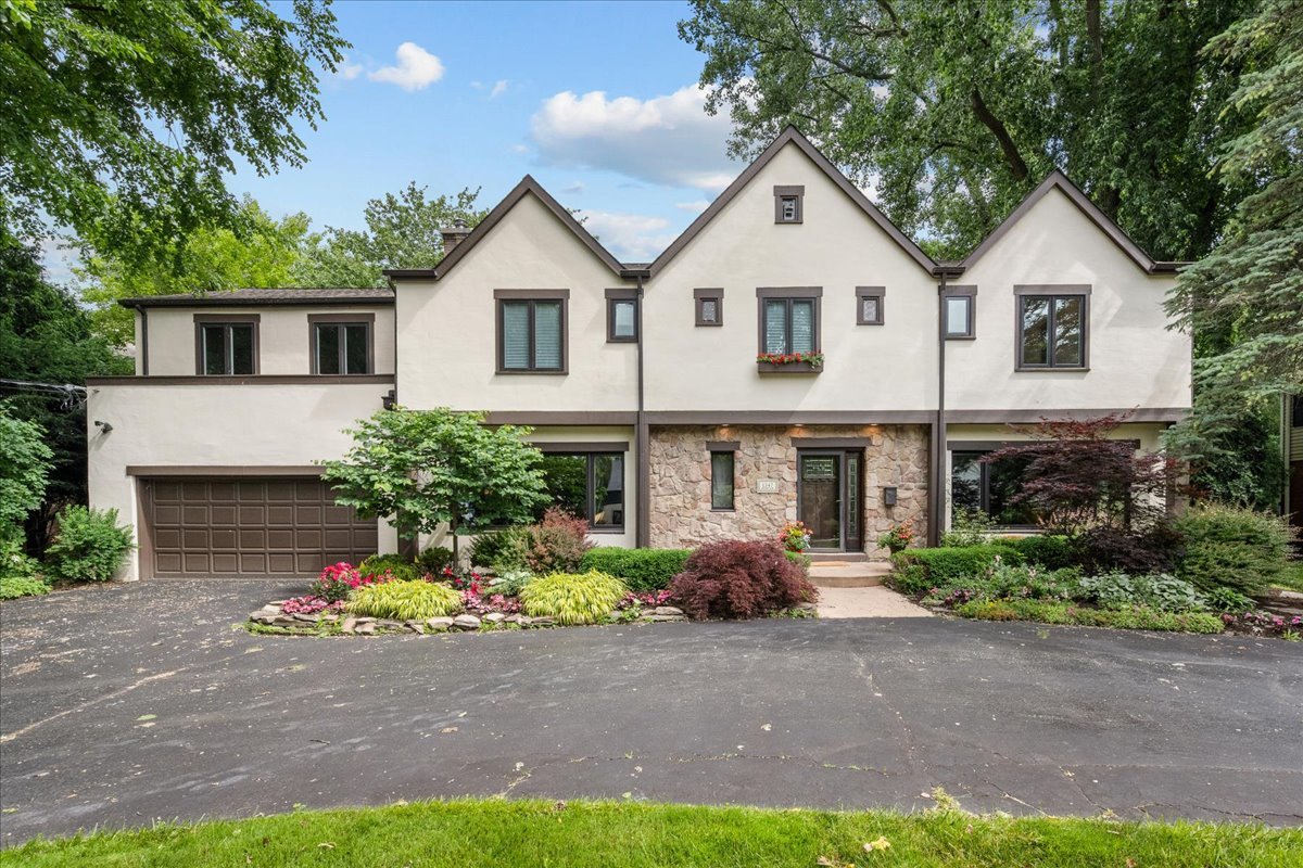 1347 Sunview Lane