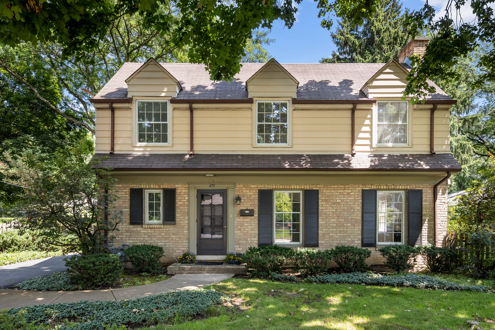 633 Forest Road