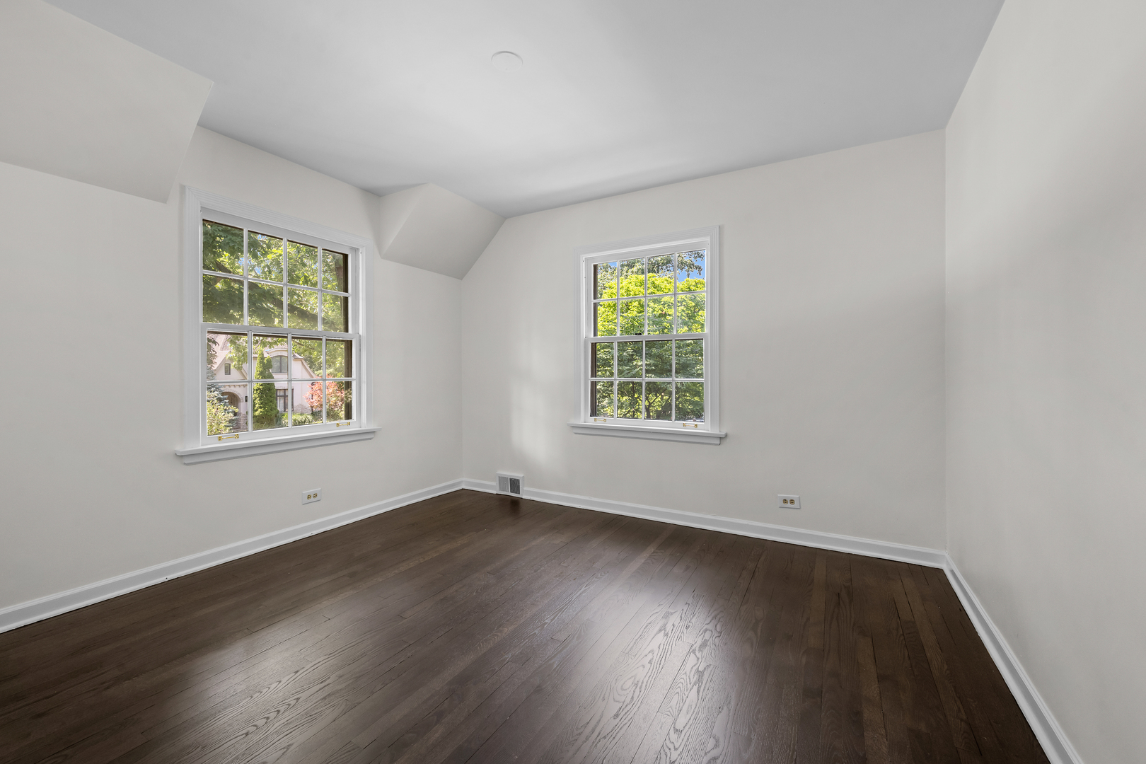 633 Forest Road