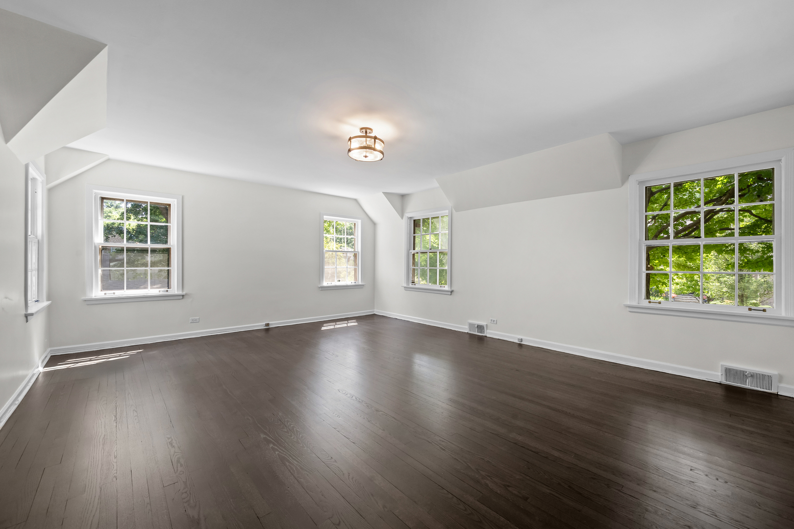 633 Forest Road