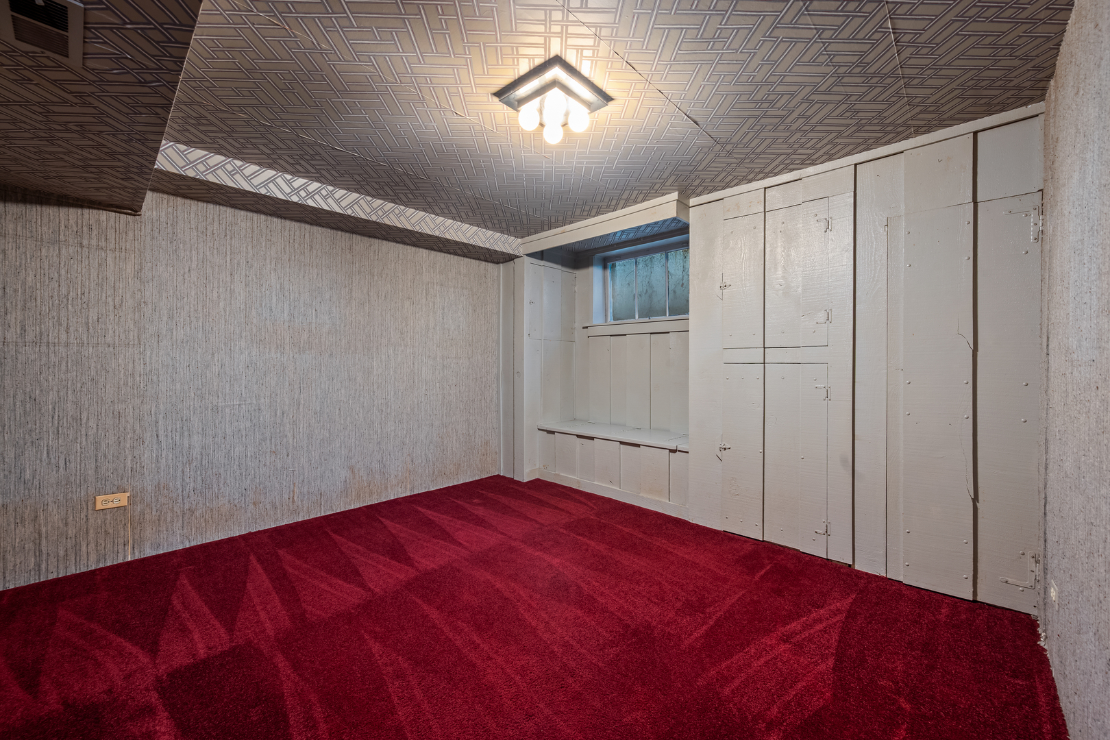 633 Forest Road