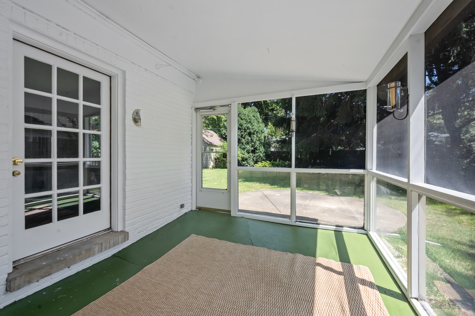 633 Forest Road