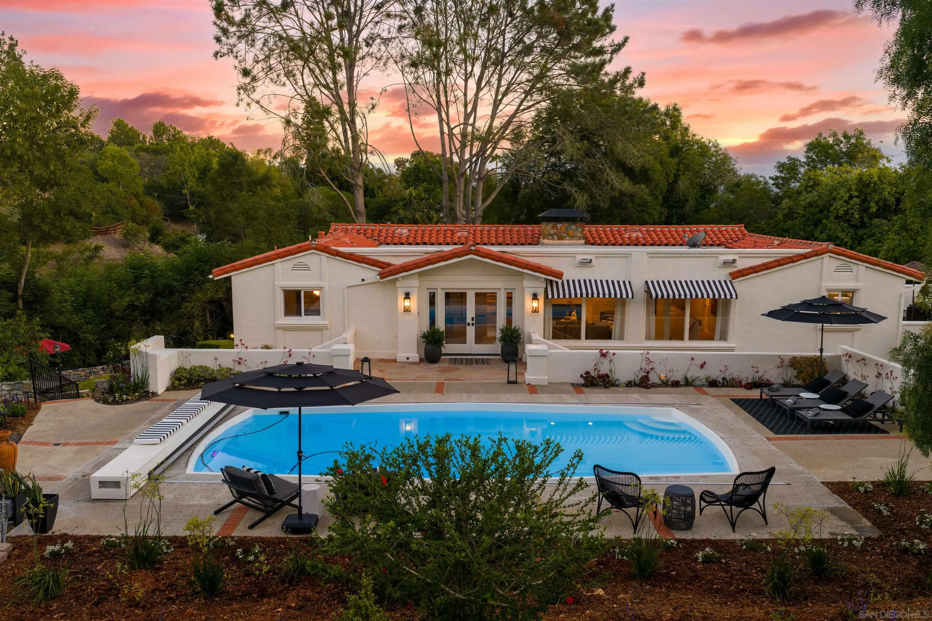 6347 Las Colinas