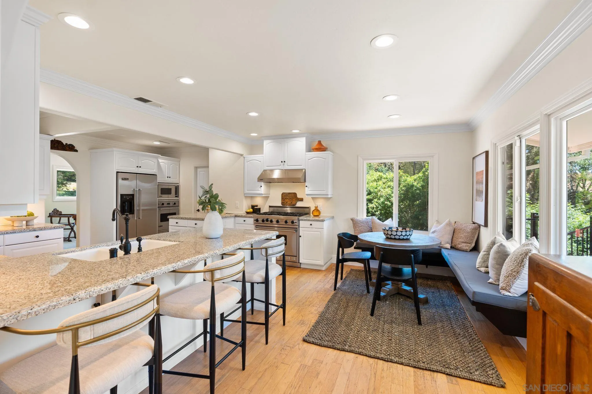 6347 Las Colinas