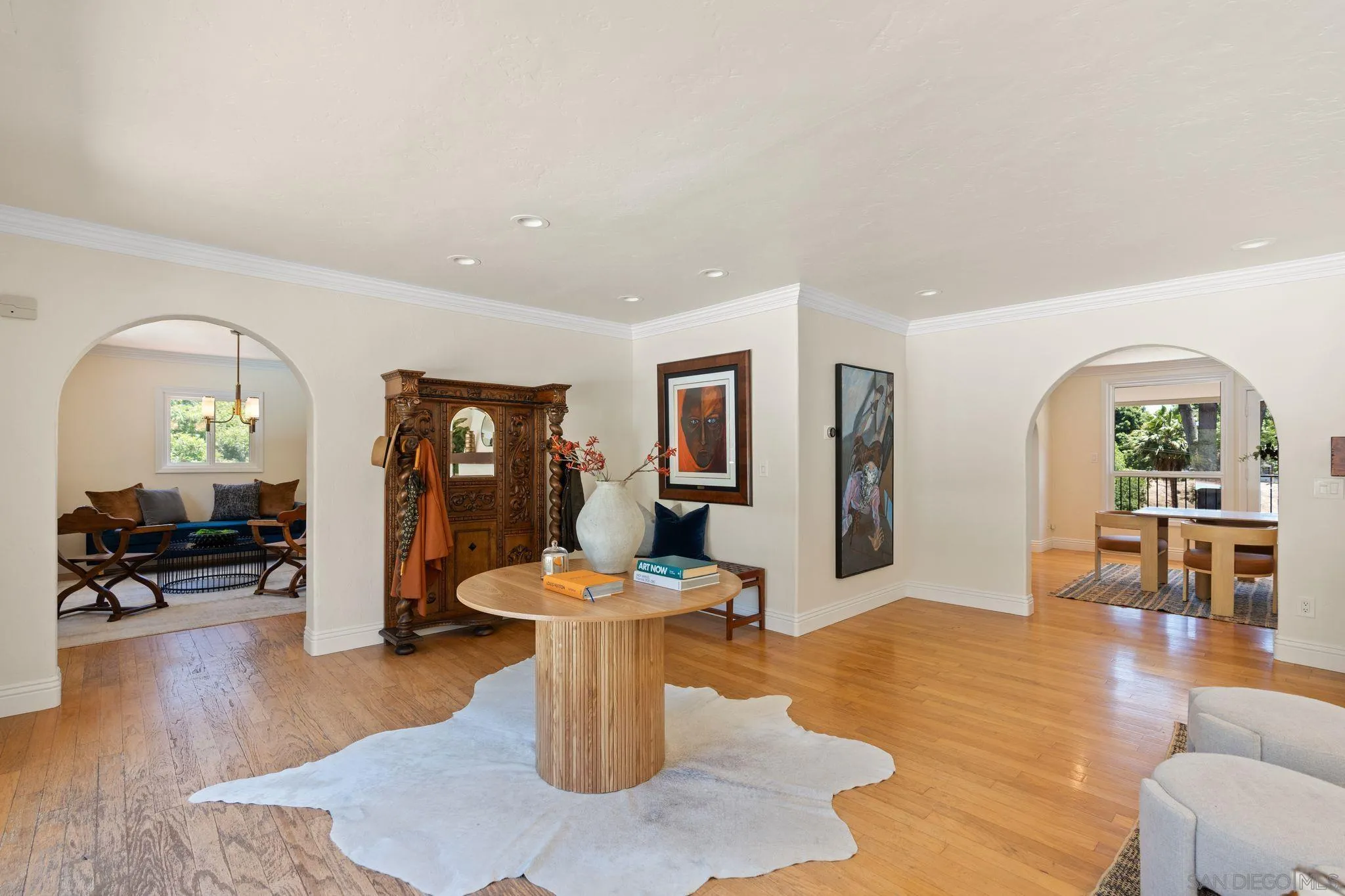 6347 Las Colinas