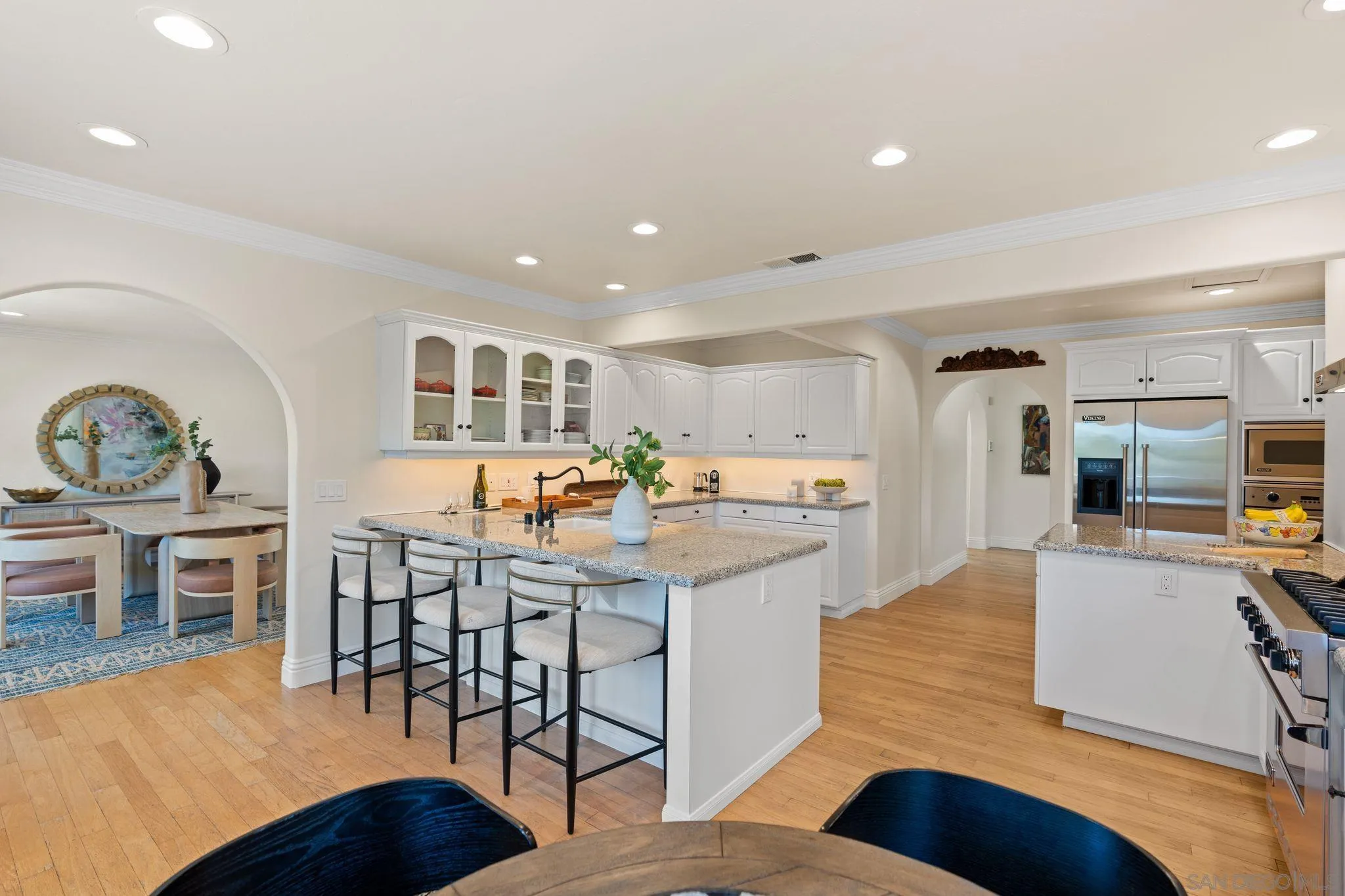 6347 Las Colinas