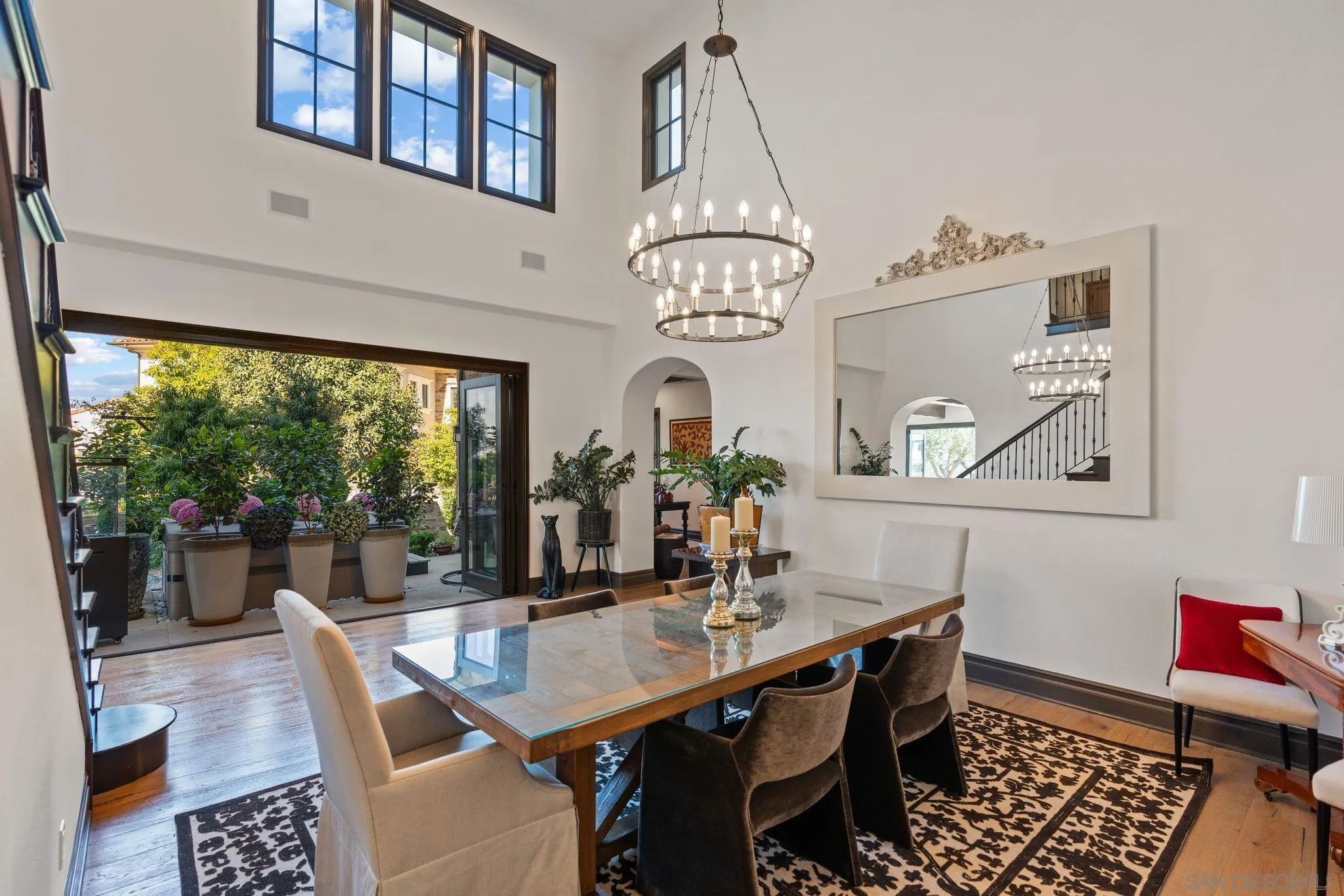 18264 Avenida Manantial