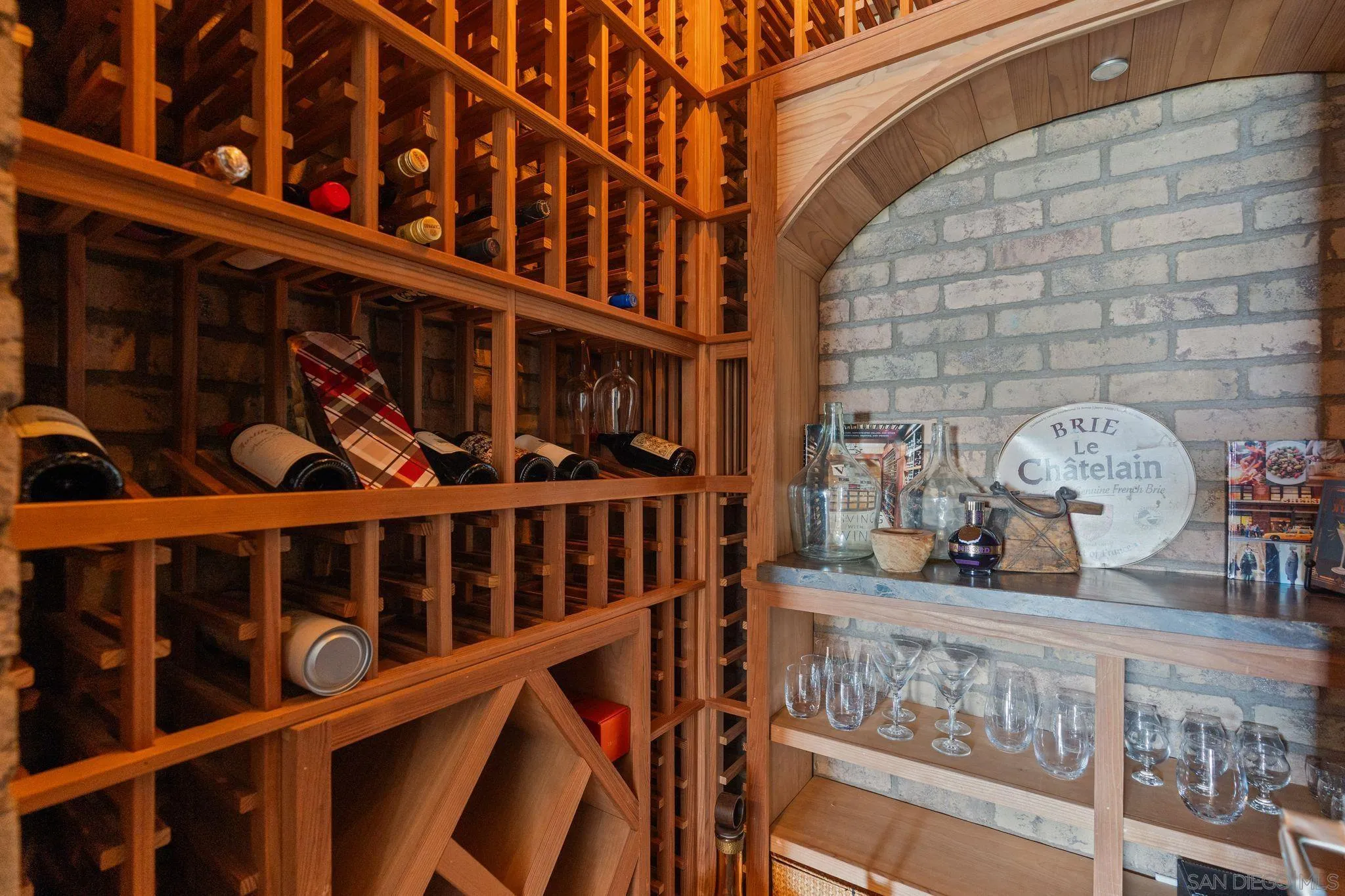 18264 Avenida Manantial