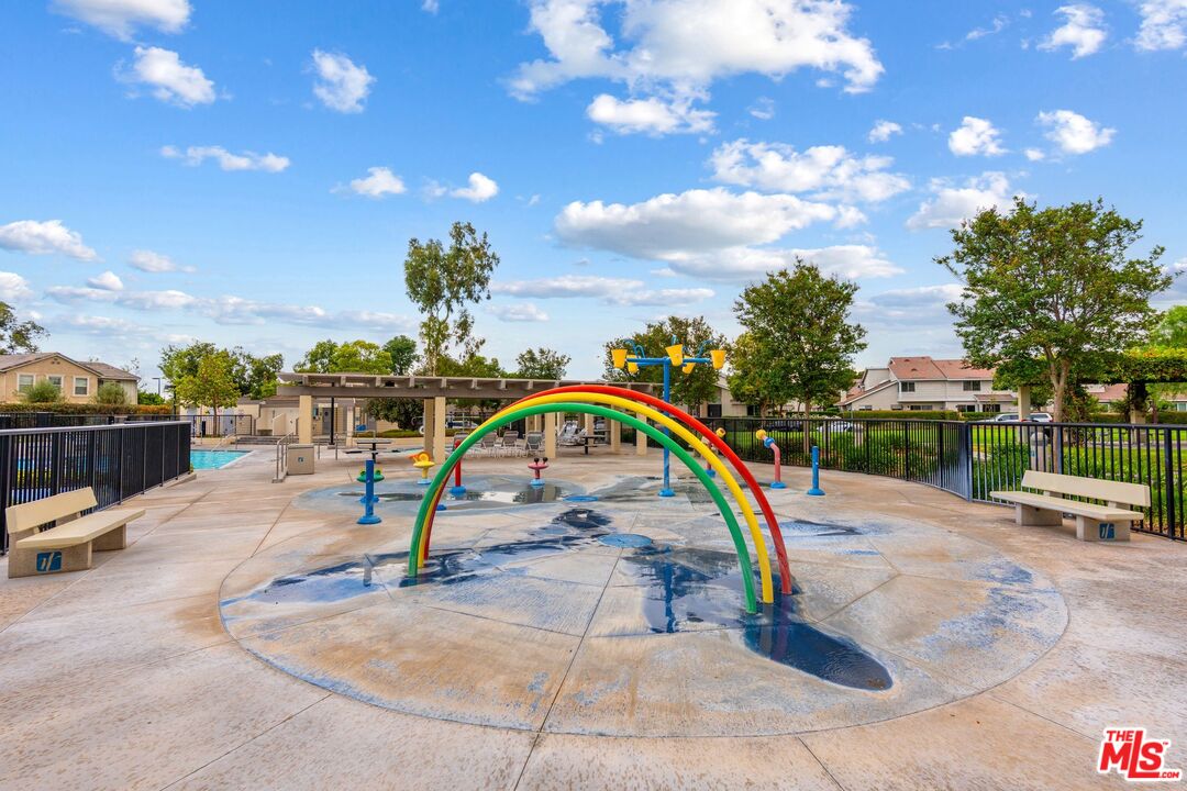 23 Cresthaven Unit: 51