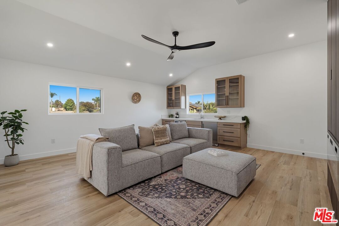 14141 Clarissa Ln