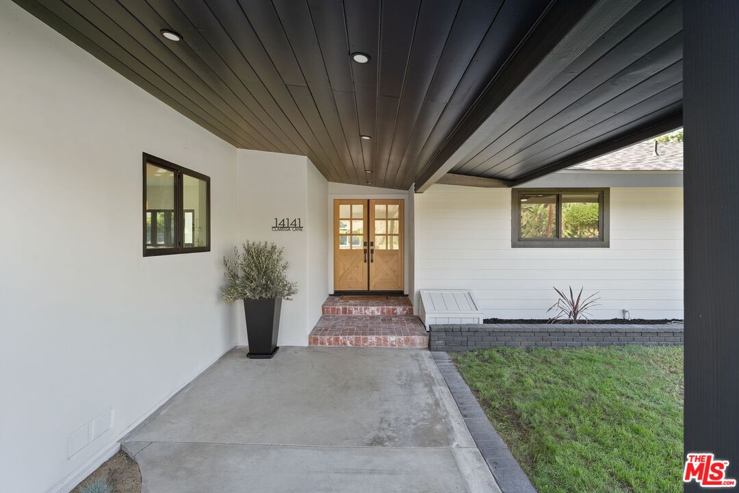 14141 Clarissa Ln
