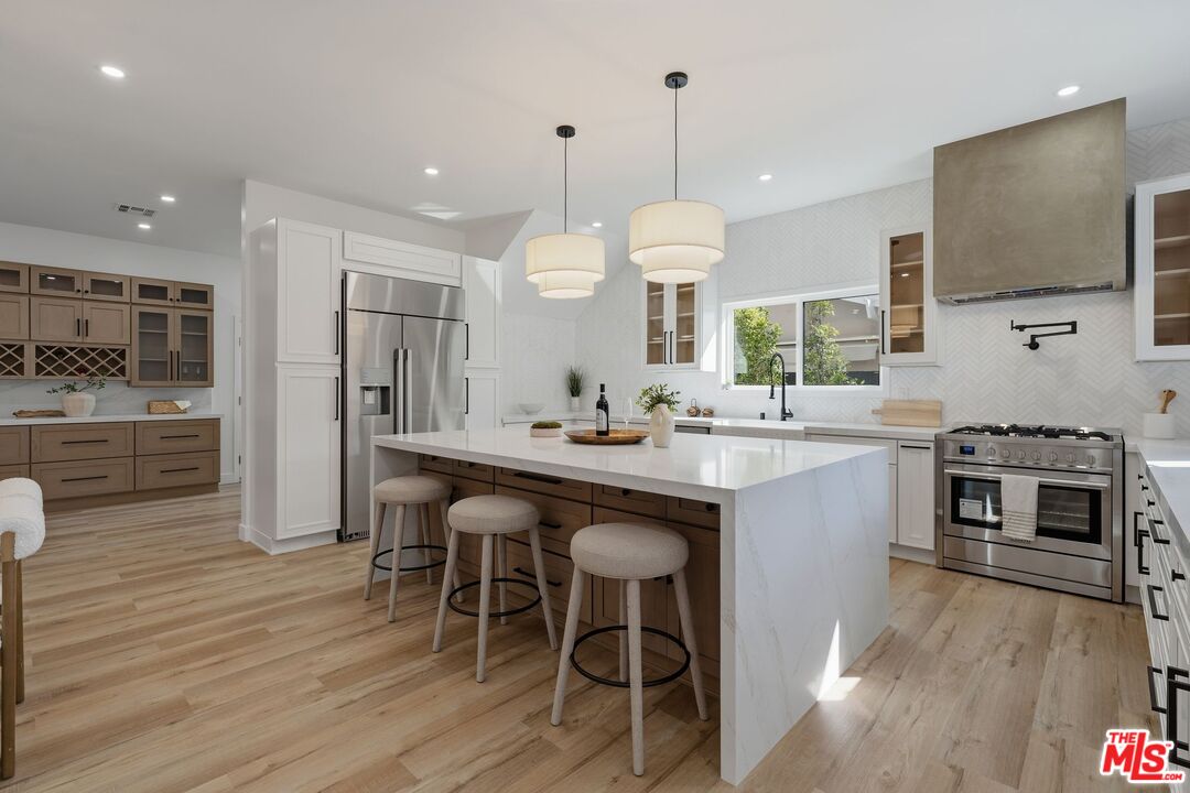 14141 Clarissa Ln