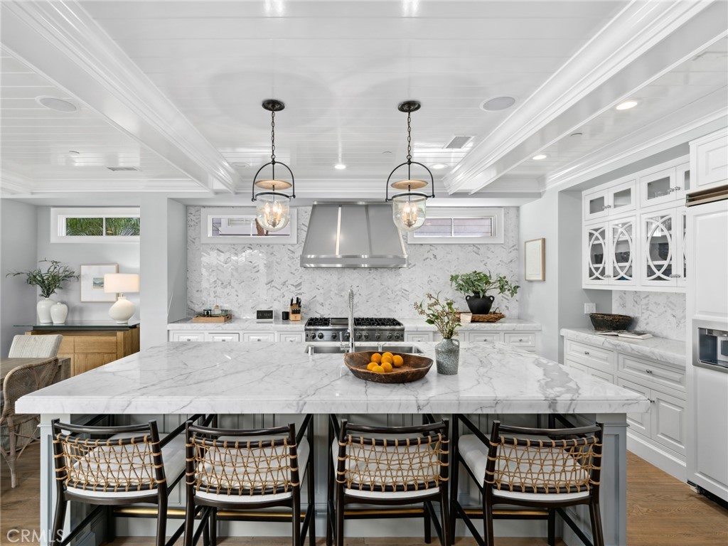 2157 E Ocean Boulevard