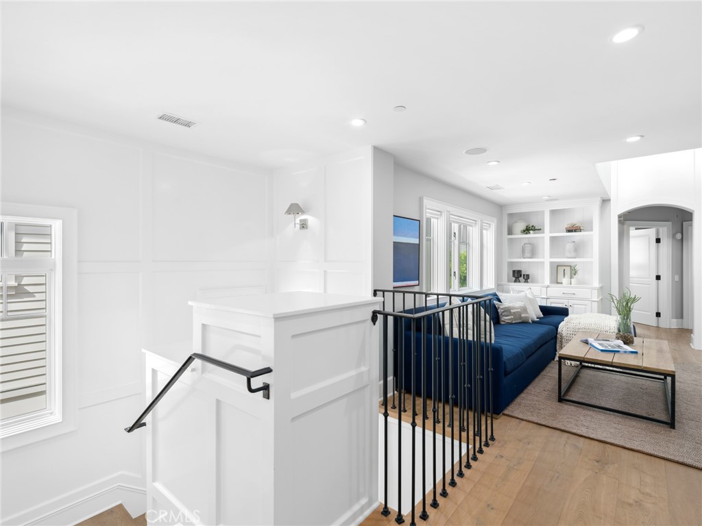 2157 E Ocean Boulevard