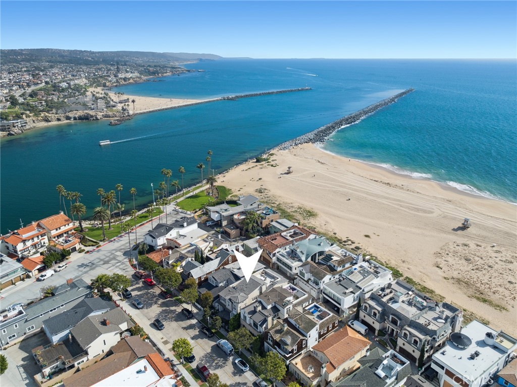 2157 E Ocean Boulevard