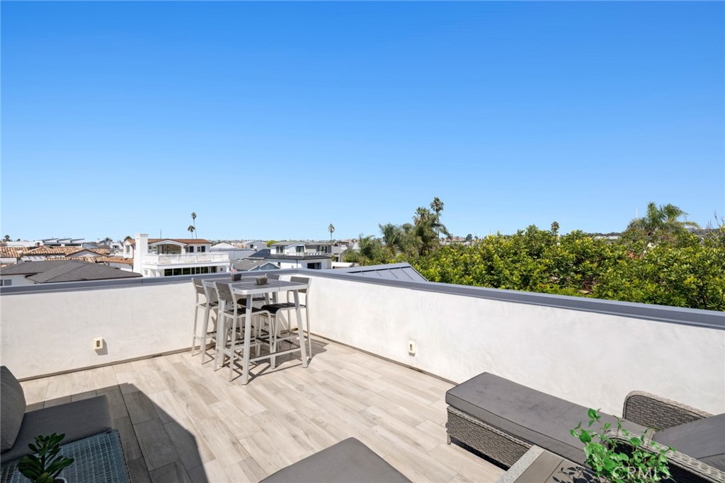 1505 E Ocean Boulevard