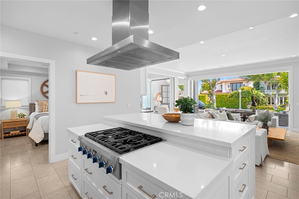 1505 E Ocean Boulevard