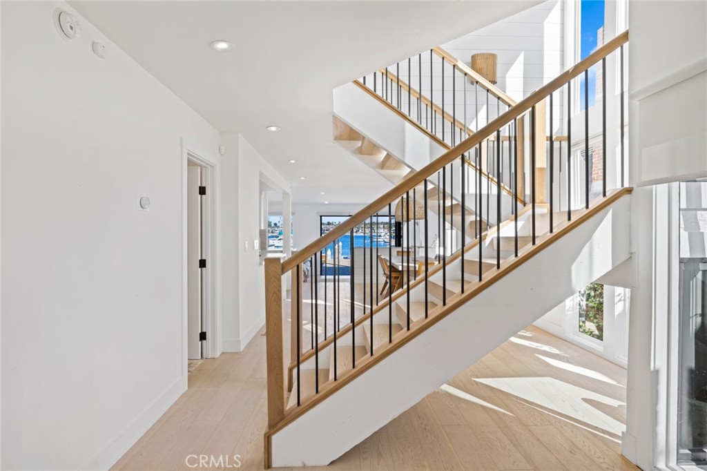 1126 E Balboa Boulevard