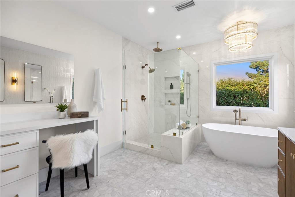 1824 Port Carlow Place