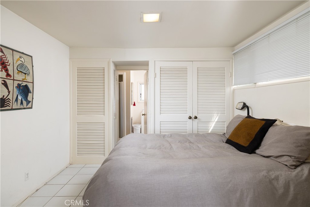 1309 E Balboa Boulevard