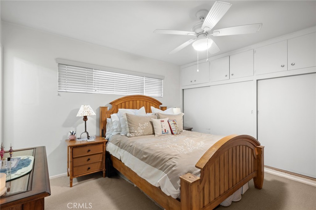 809 W Balboa Boulevard