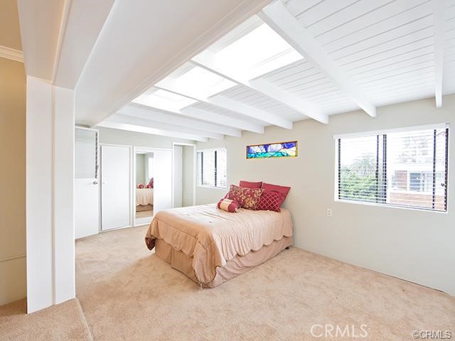1560 E Oceanfront