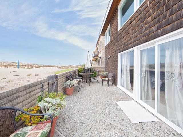 1560 E Oceanfront