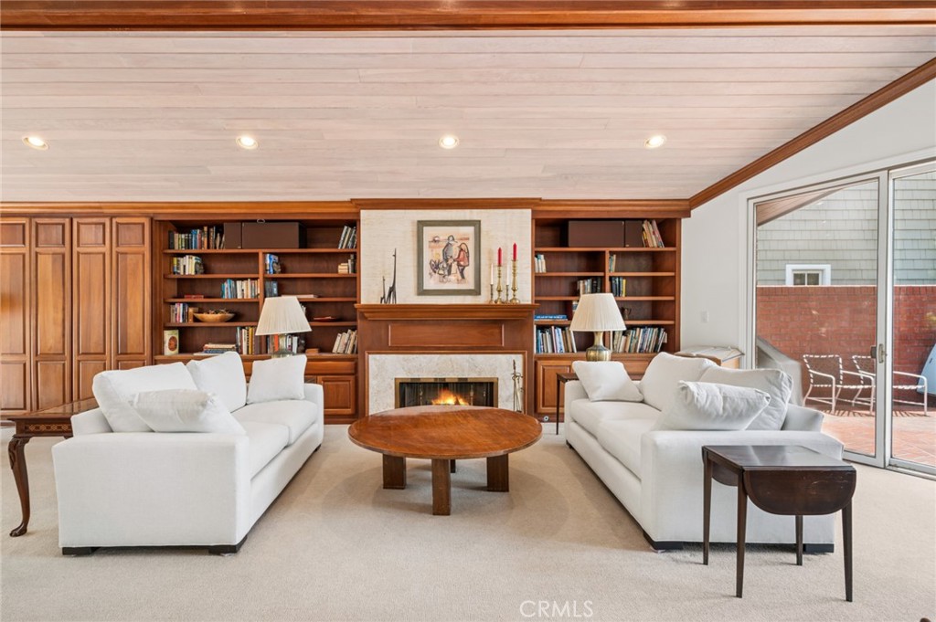 107 Bayside Place