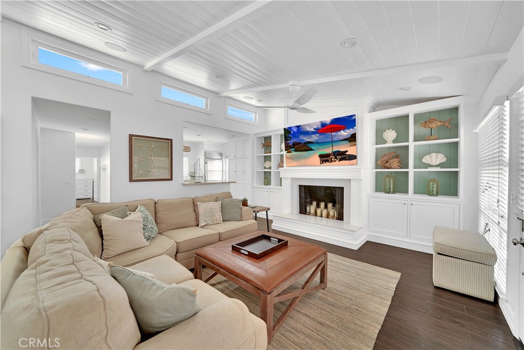 2027 Miramar Drive