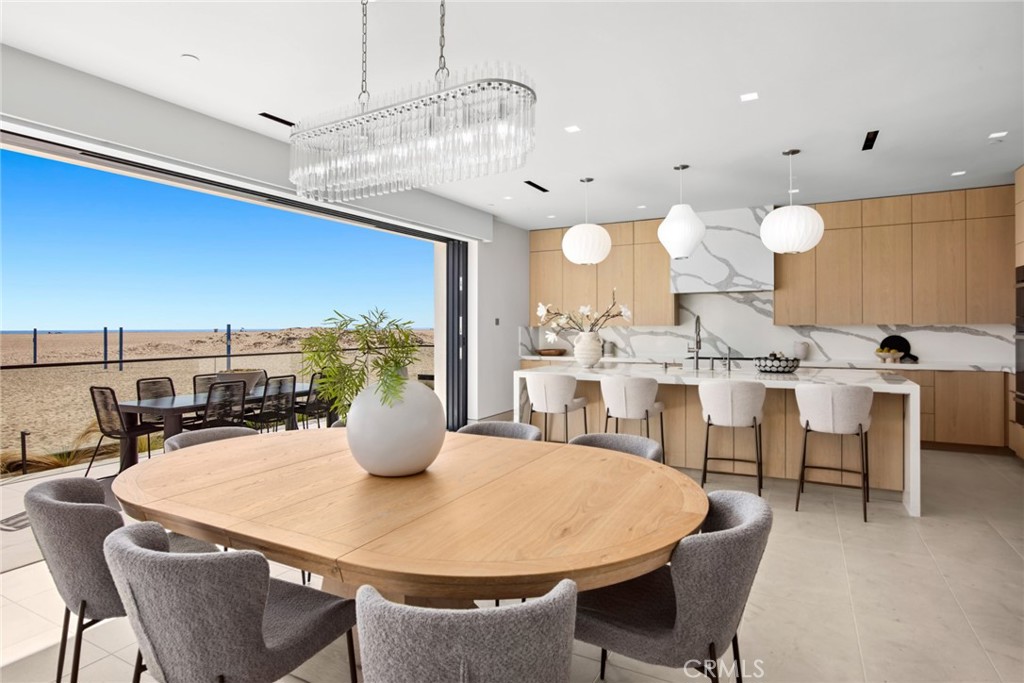 706 W Oceanfront