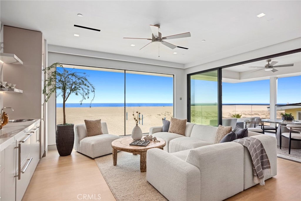 706 W Oceanfront