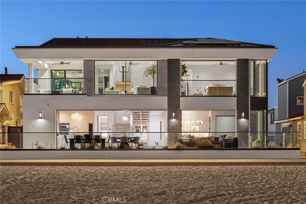 706 W Oceanfront
