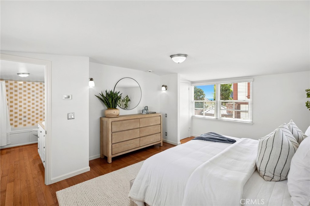 1537 E Ocean Boulevard