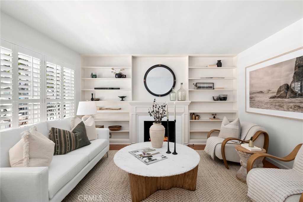 1537 E Ocean Boulevard