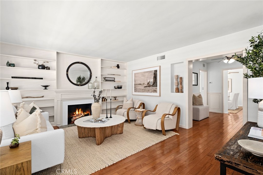 1537 E Ocean Boulevard