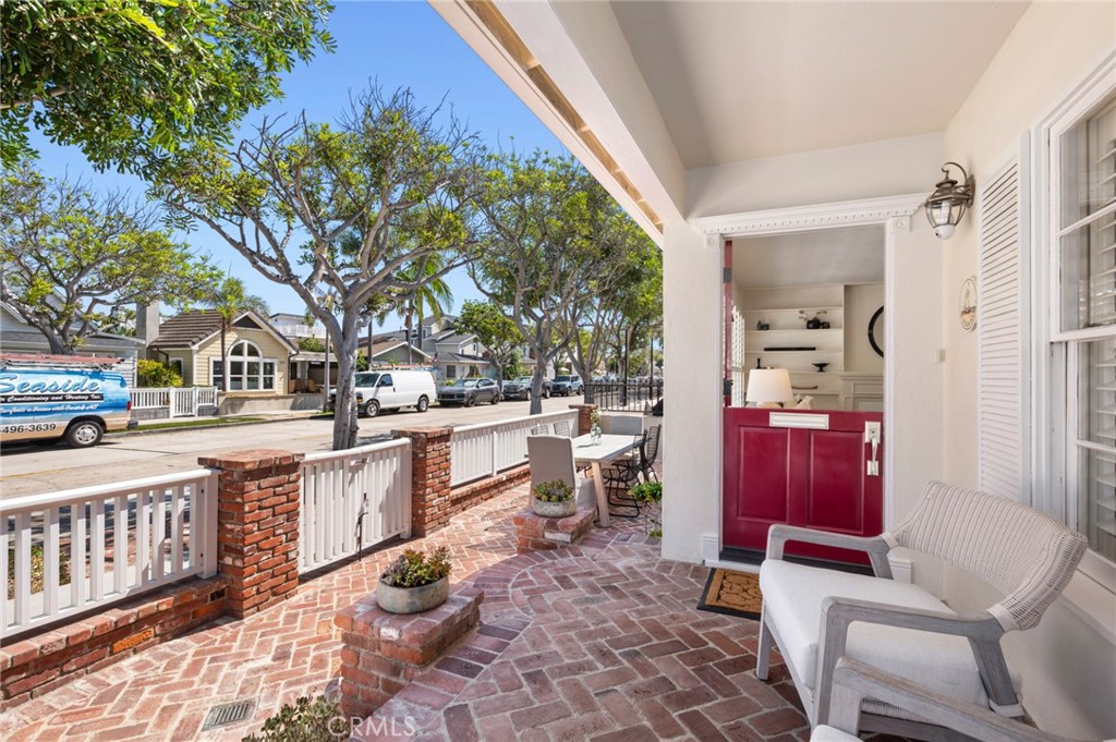 1537 E Ocean Boulevard