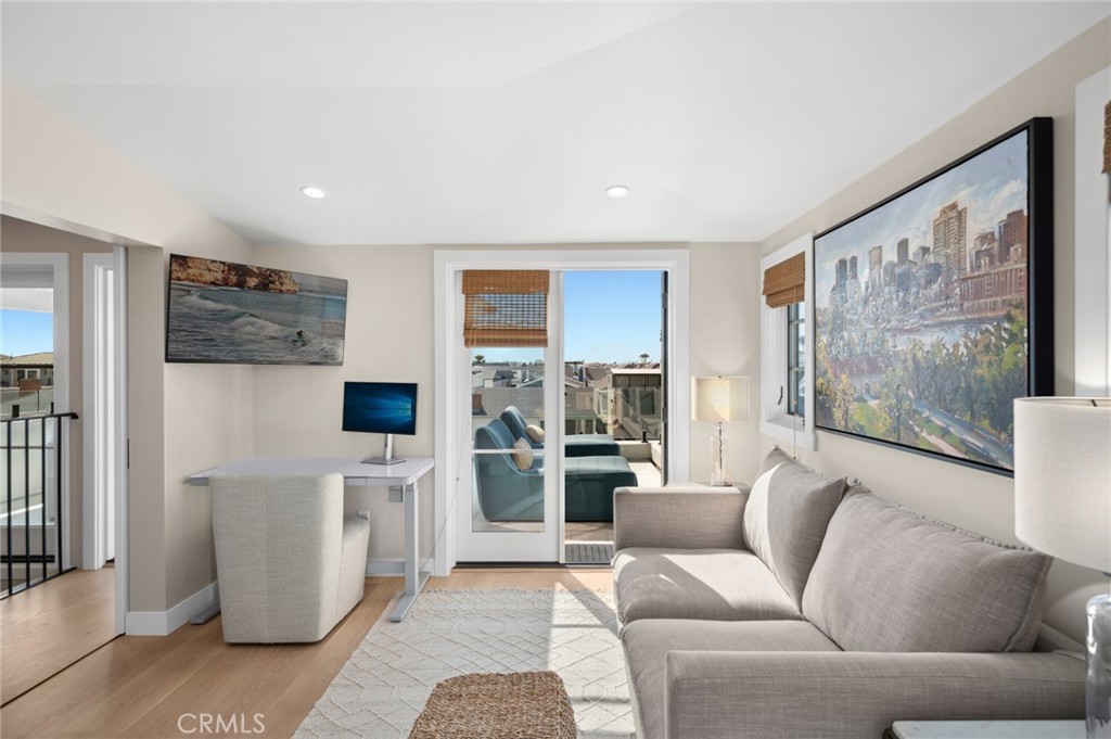 318 Coronado Street