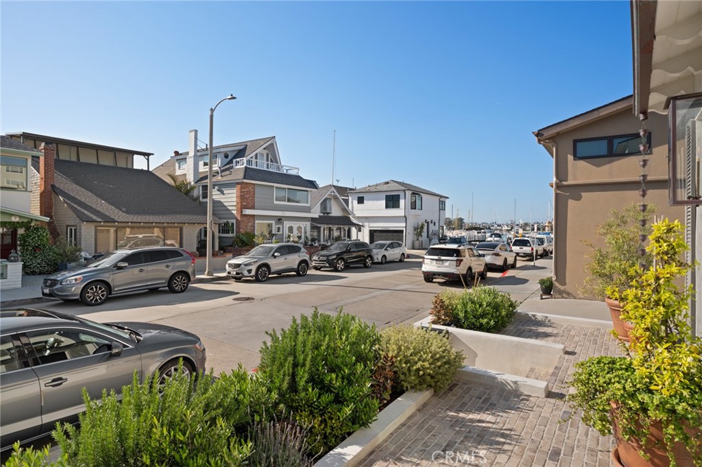 318 Coronado Street
