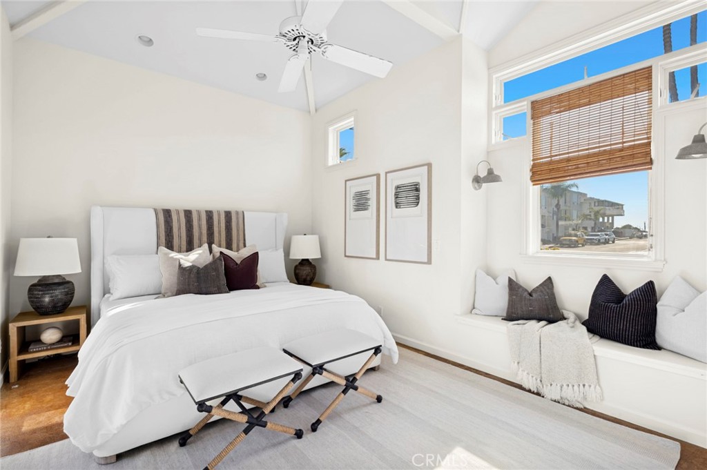 1300 W Balboa Boulevard