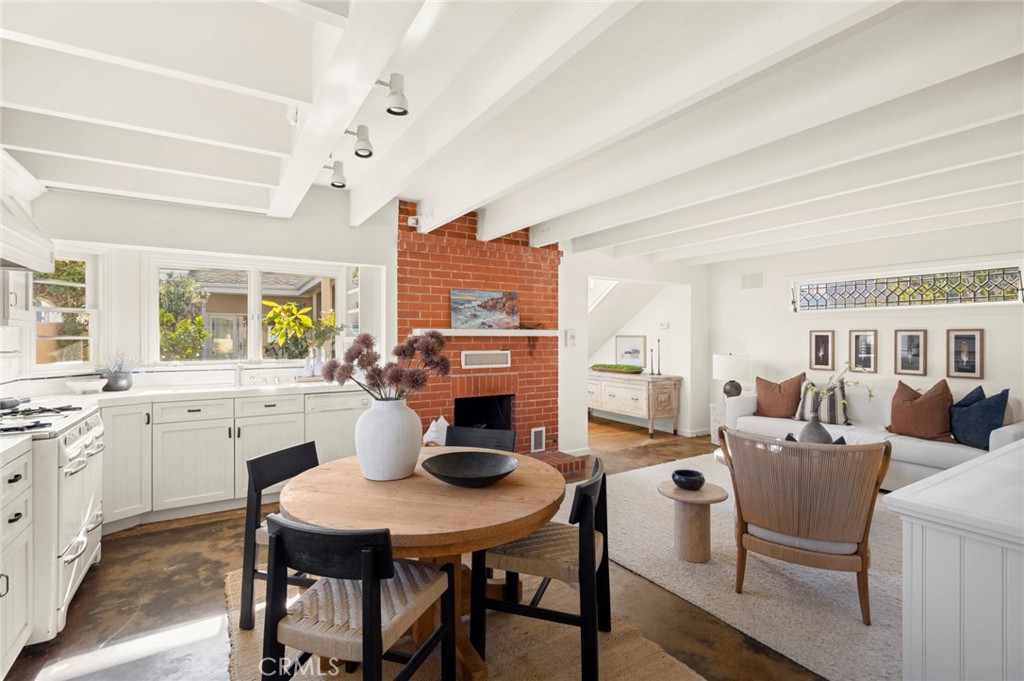 1300 W Balboa Boulevard