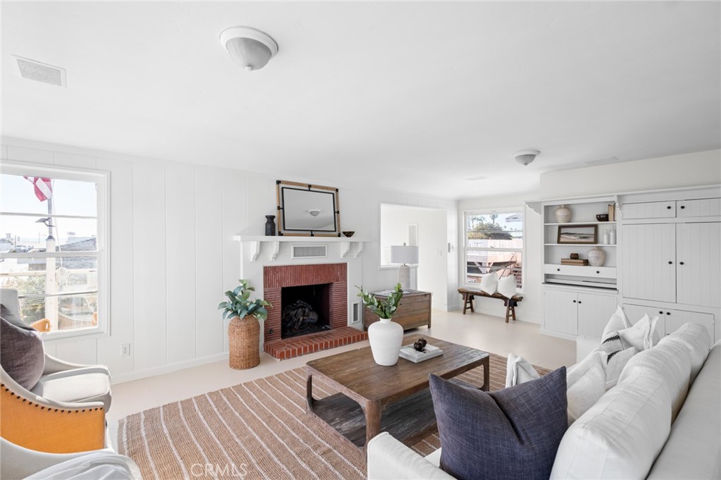 1300 W Balboa Boulevard