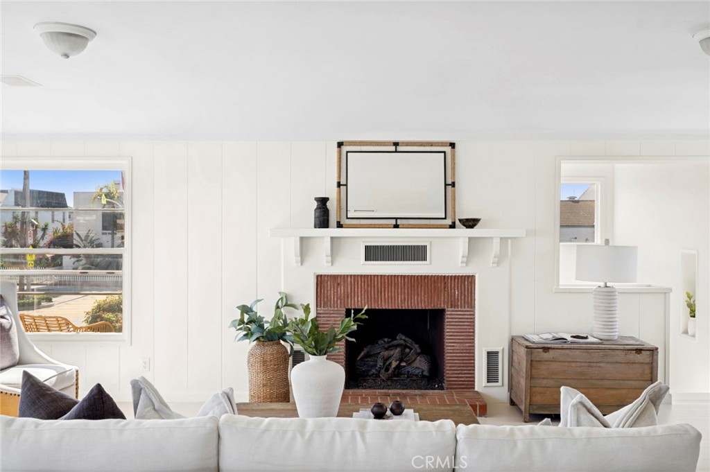 1300 W Balboa Boulevard